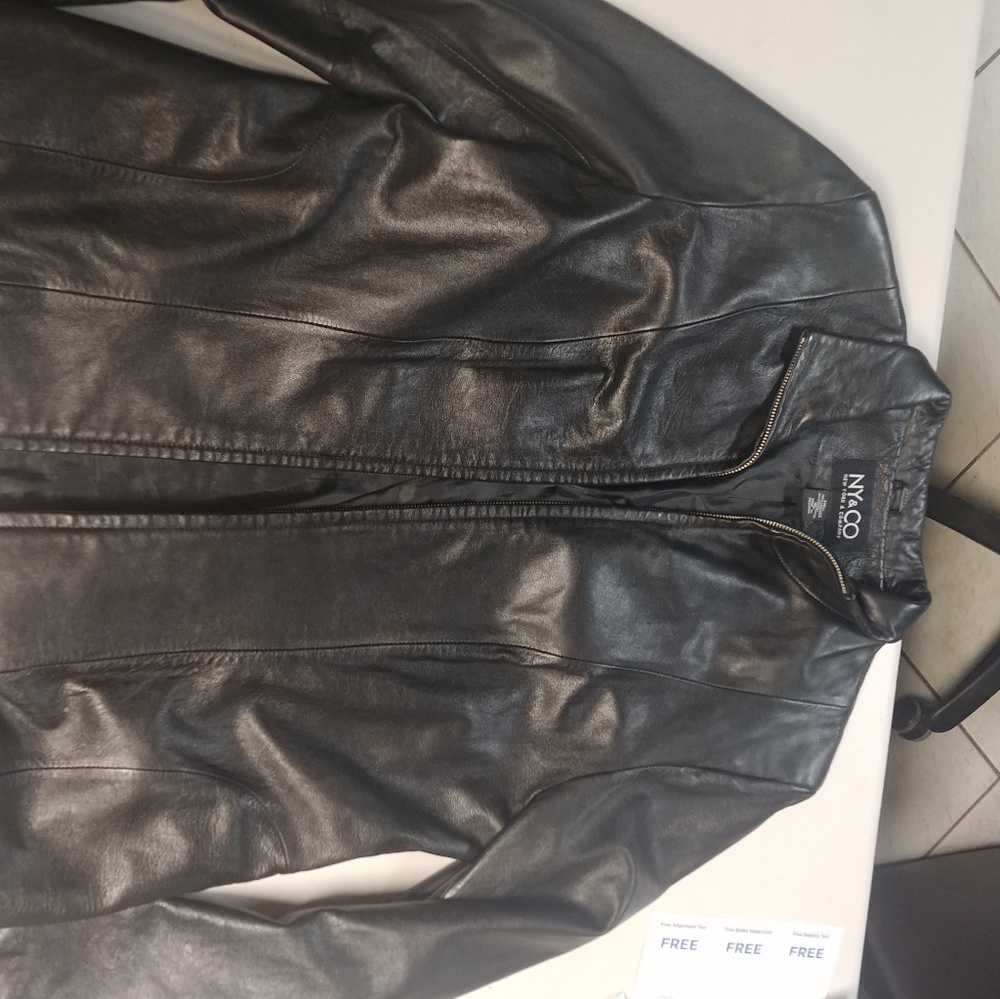 Womens XL genuine leather jacket New York and CO.